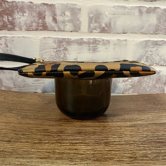 Coach • Ocelot Animal Print • Corner Zip Wristlet in Black/Tan - Picture 5 of 10